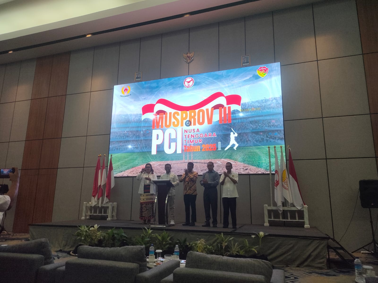 Foto Tengah